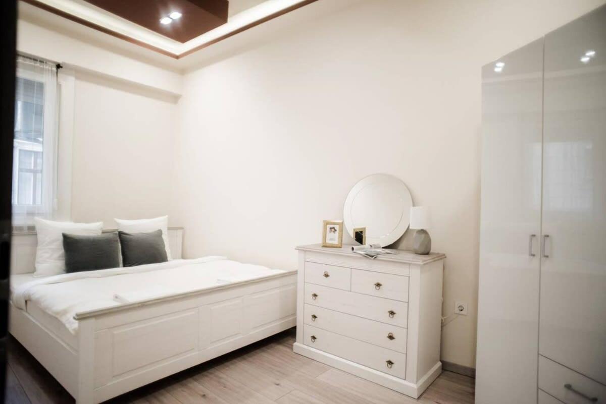 New Luxury Apartment In The Center With A/C Budapeşte Dış mekan fotoğraf