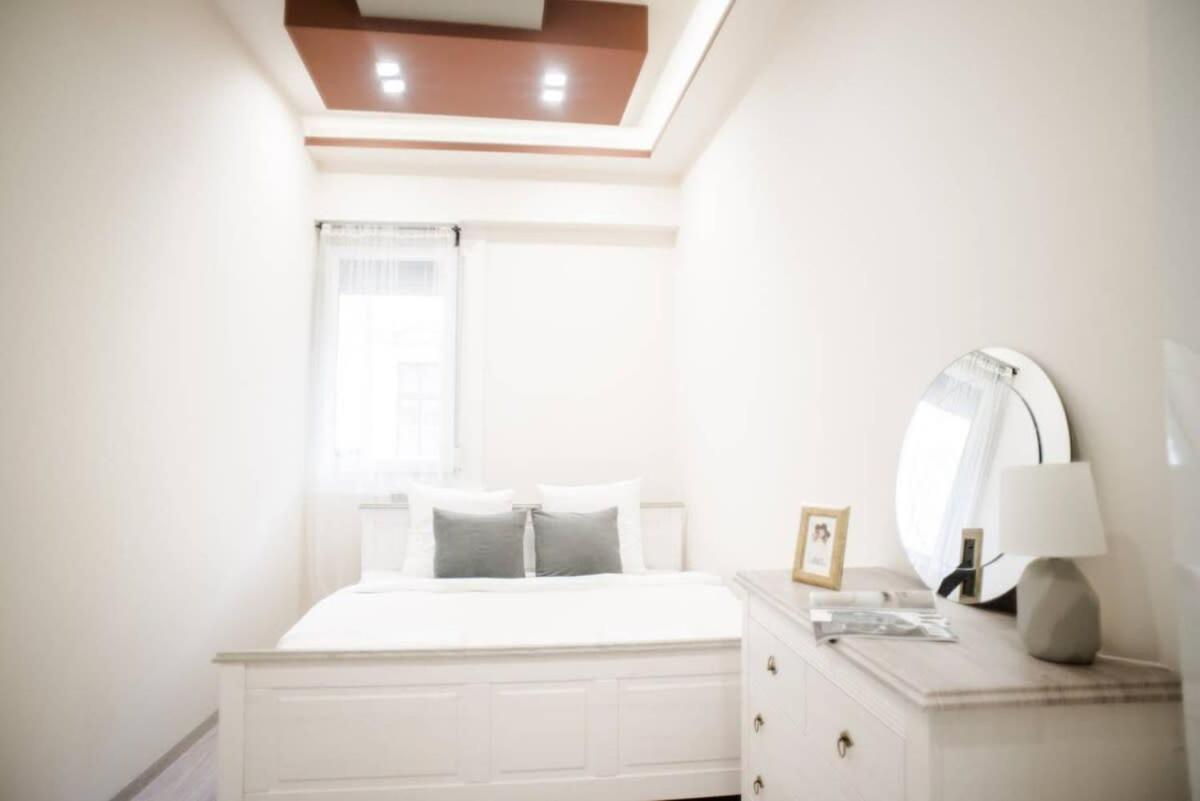 New Luxury Apartment In The Center With A/C Budapeşte Dış mekan fotoğraf