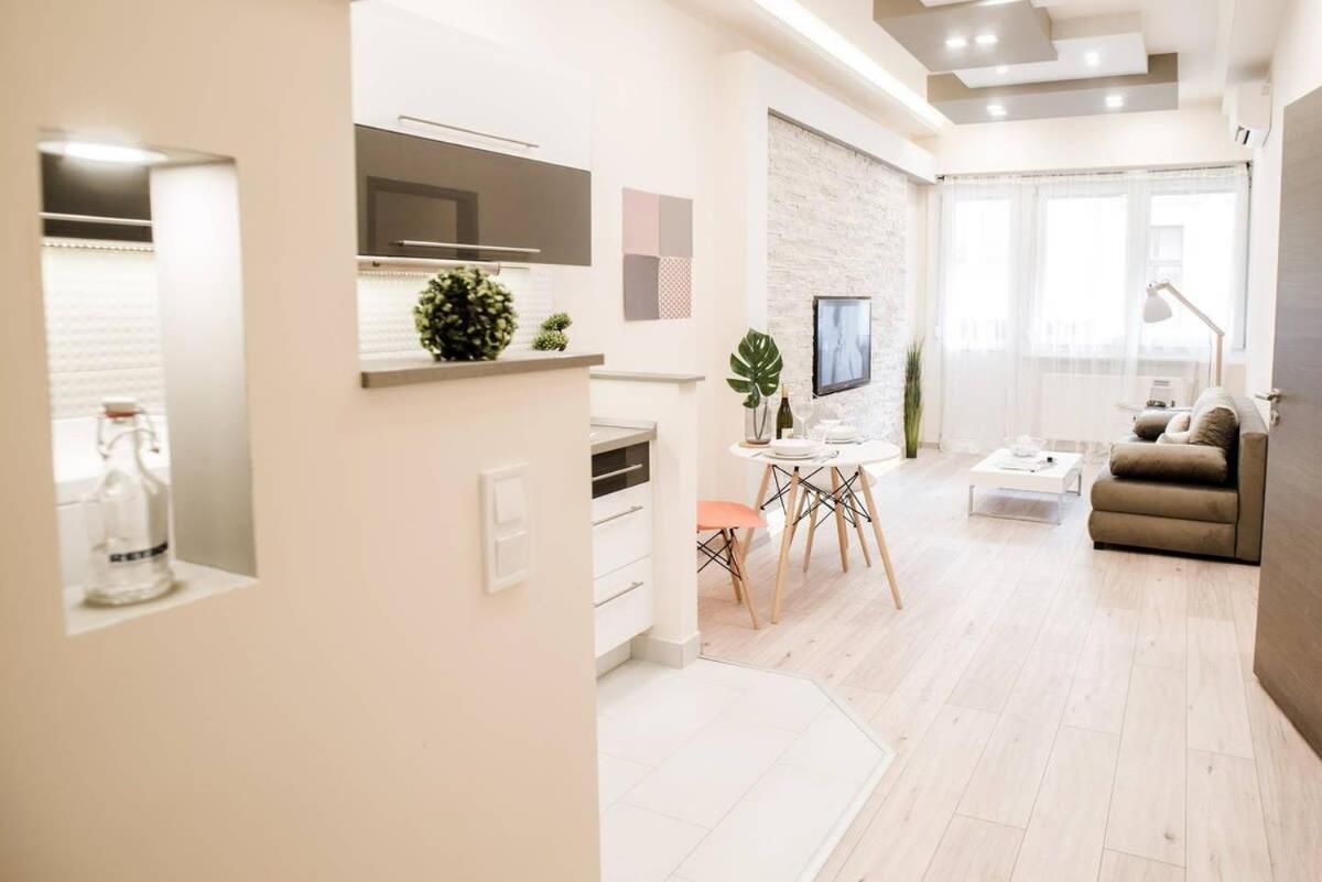 New Luxury Apartment In The Center With A/C Budapeşte Dış mekan fotoğraf