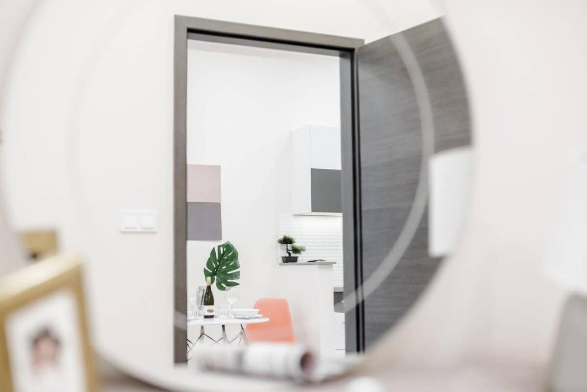 New Luxury Apartment In The Center With A/C Budapeşte Dış mekan fotoğraf
